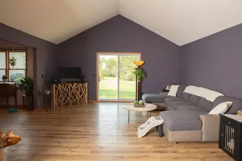 Living - 8857 Ringgold Fairfield Rd, Circleville, OH 43113 photo 1 of 2