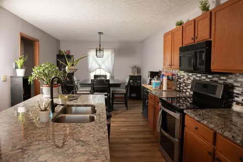 Kitchen - 8857 Ringgold Fairfield Rd, Circleville, OH 43113 photo 1 of 2