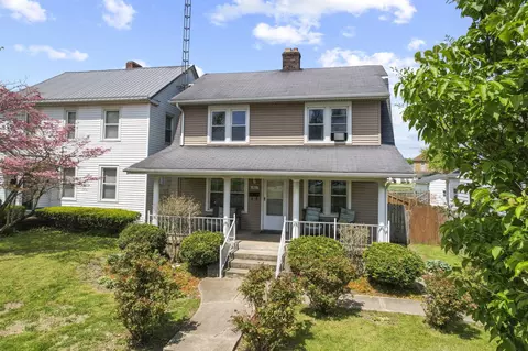 Exterior - 760 E Main St, Newark, OH 43055 photo 8 of 18