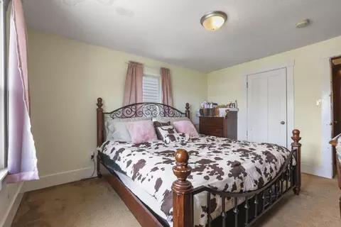 Bedroom - 760 E Main St, Newark, OH 43055 photo 3 of 5