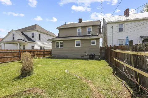Exterior - 760 E Main St, Newark, OH 43055 photo 15 of 18