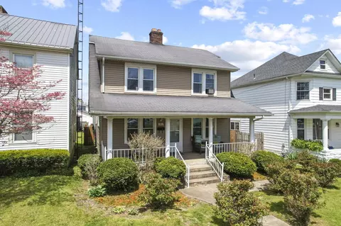 Exterior - 760 E Main St, Newark, OH 43055 photo 7 of 18