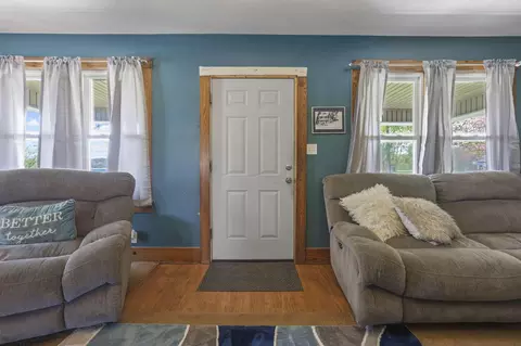 Living - 760 E Main St, Newark, OH 43055 photo 1 of 5