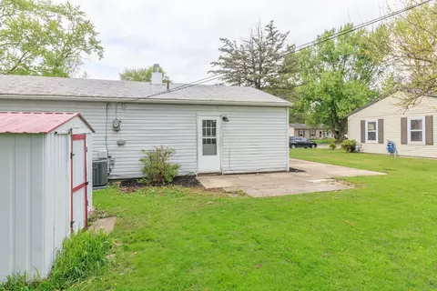 Exterior - 520 Mohawk Dr, Lancaster, OH 43130 photo 4 of 8