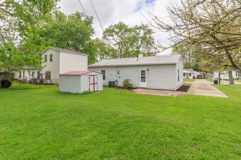 Exterior - 520 Mohawk Dr, Lancaster, OH 43130 photo 6 of 8