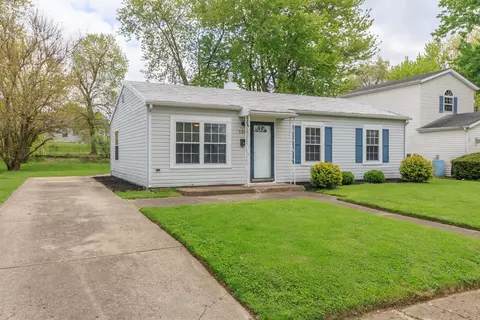 Exterior - 520 Mohawk Dr, Lancaster, OH 43130 photo 3 of 8