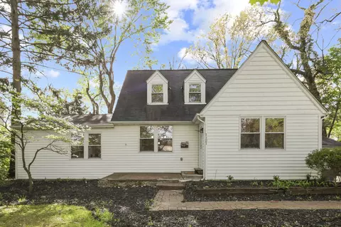 1121 Shady Lane Rd, Columbus, OH 43227