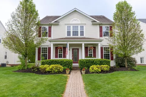 6717 New Albany Rd E, New Albany, OH 43054