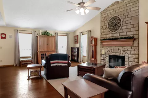 Living - 2000 Ashburn Dr, Delaware, OH 43015 photo 1 of 3