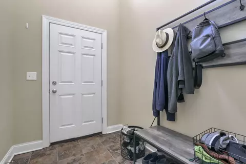 1453 Bexton Loop, Columbus, OH 43209 photo 5