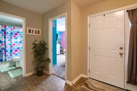 Entry Way - 360 Sycamore Dr, Circleville, OH 43113 photo 1 of 1