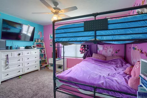 Bedroom - 360 Sycamore Dr, Circleville, OH 43113 photo 1 of 7