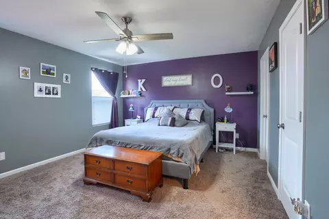 Bedroom - 360 Sycamore Dr, Circleville, OH 43113 photo 4 of 7