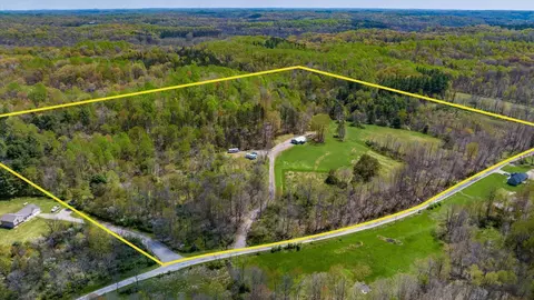 5051 Stone Church Hollow Rd, Shawnee, OH 43782