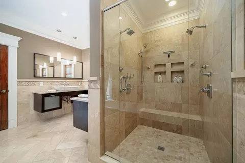 Bath - 904 E Broad St E, Columbus, OH 43205 photo 8 of 11