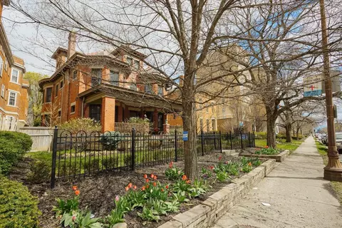 Exterior - 904 E Broad St E, Columbus, OH 43205 photo 2 of 16