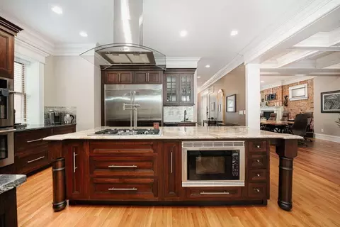 Kitchen - 904 E Broad St E, Columbus, OH 43205 photo 1 of 10