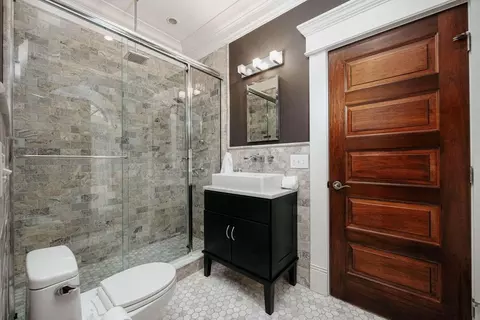Bath - 904 E Broad St E, Columbus, OH 43205 photo 9 of 11
