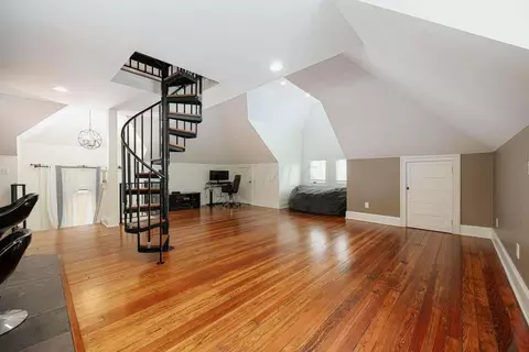 Living - 904 E Broad St E, Columbus, OH 43205 photo 3 of 3