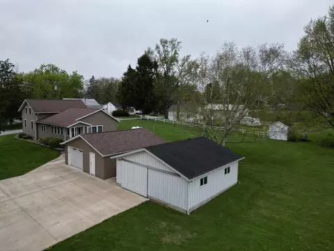5174 Main St, Centerburg, OH 43011