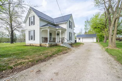 8947 Rapid Forge Rd, Greenfield, OH 45123