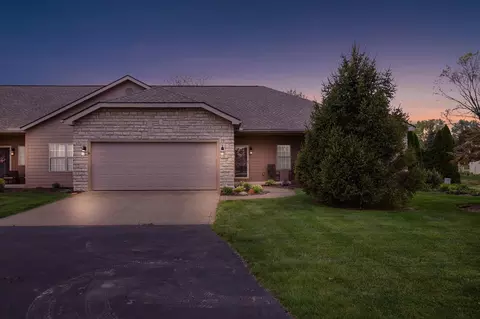 5 Claire Ct, Circleville, OH 43113