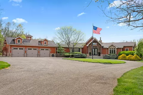 132 Liberty Woods Ct NW, Johnstown, OH 43031