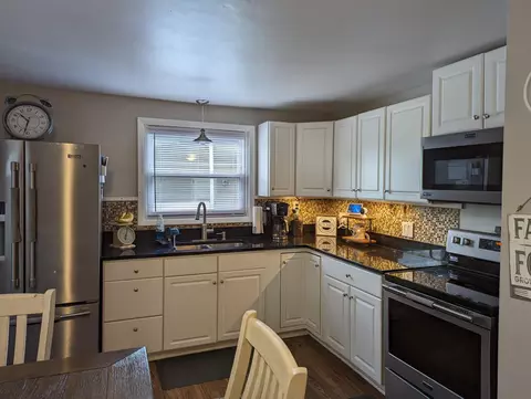 4820 Willowbrook Dr, Springfield, OH 45503 photo 4