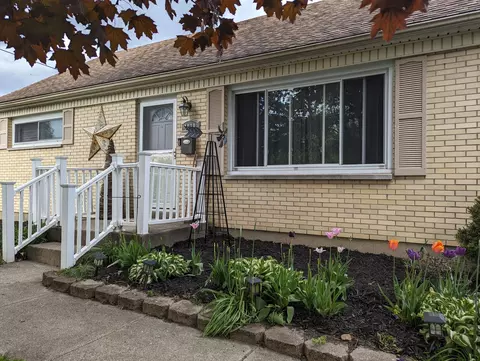 4820 Willowbrook Dr, Springfield, OH 45503 photo 2