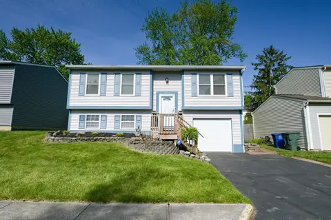 7607 Moorlane Dr #80, Worthington, OH 43085