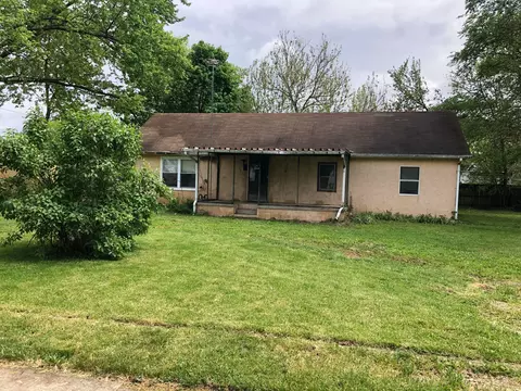 1232 Norfolk Ave, Circleville, OH 43113 photo 2