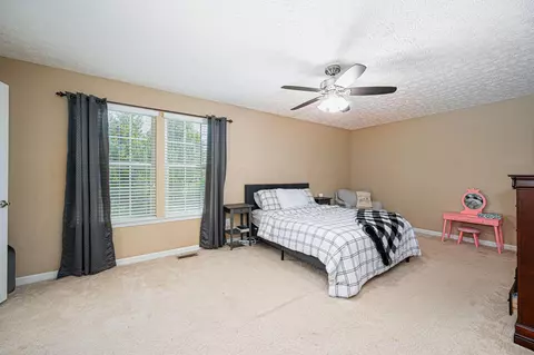 Bedroom - 538 Stone Shadow Dr, Blacklick, OH 43004 photo 4 of 5