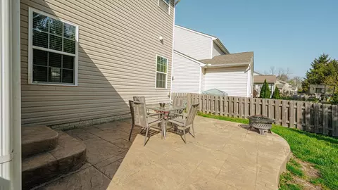 Exterior - 538 Stone Shadow Dr, Blacklick, OH 43004 photo 11 of 12