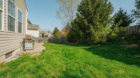 Exterior - 538 Stone Shadow Dr, Blacklick, OH 43004 photo 10 of 12