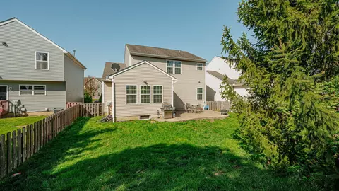 Exterior - 538 Stone Shadow Dr, Blacklick, OH 43004 photo 9 of 12