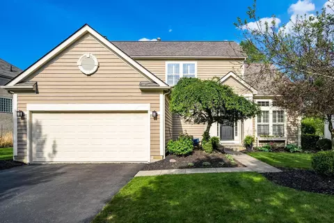 7686 Park Bend Dr, Westerville, OH 43082