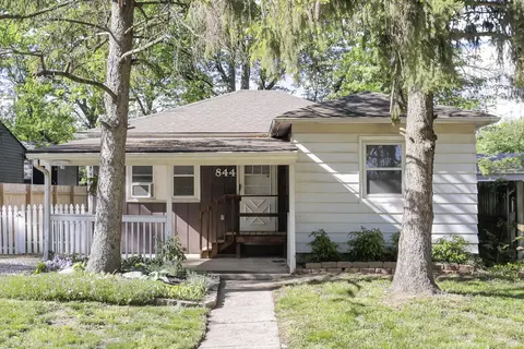 844 E Como Ave, Columbus, OH 43224