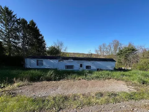 5615 Martin Ln, Zanesville, OH 43701