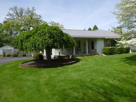 Exterior - 751 Fieldson Dr, Heath, OH 43056 photo 2 of 7