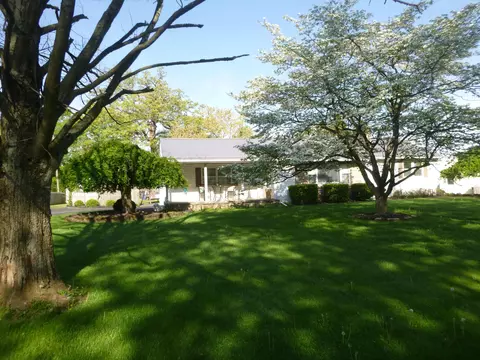 Exterior - 751 Fieldson Dr, Heath, OH 43056 photo 3 of 7
