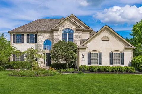7735 Blue Fescue Dr, Westerville, OH 43082