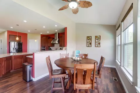 Dining - 13 Buckeye Dr, Middletown, OH 45044 photo 2 of 6