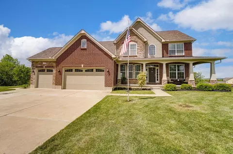 Exterior - 13 Buckeye Dr, Middletown, OH 45044 photo 7 of 23