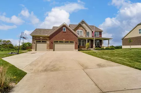 Exterior - 13 Buckeye Dr, Middletown, OH 45044 photo 5 of 23