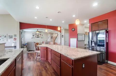 Kitchen - 13 Buckeye Dr, Middletown, OH 45044 photo 9 of 9