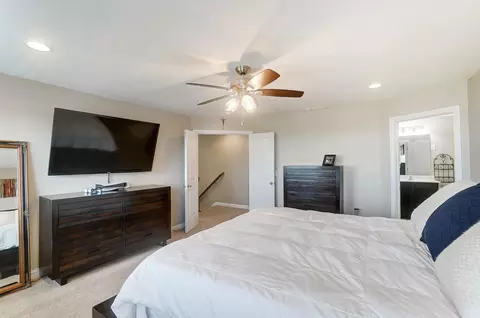 Bedroom - 13 Buckeye Dr, Middletown, OH 45044 photo 3 of 12