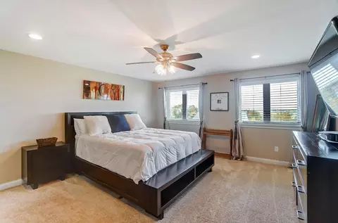 Bedroom - 13 Buckeye Dr, Middletown, OH 45044 photo 1 of 12