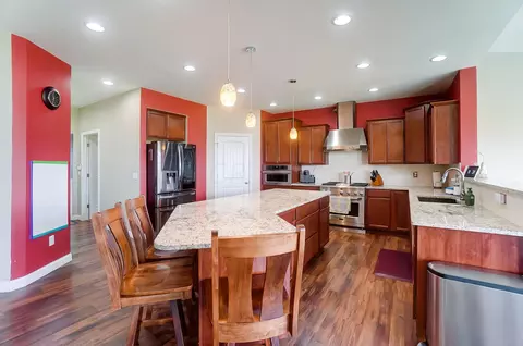 Kitchen - 13 Buckeye Dr, Middletown, OH 45044 photo 4 of 9