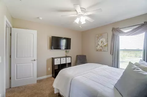 Bedroom - 13 Buckeye Dr, Middletown, OH 45044 photo 5 of 12