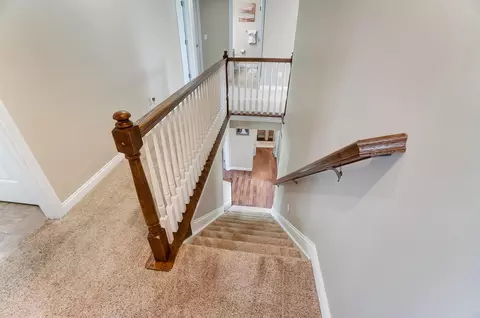 Entry Way - 13 Buckeye Dr, Middletown, OH 45044 photo 9 of 11